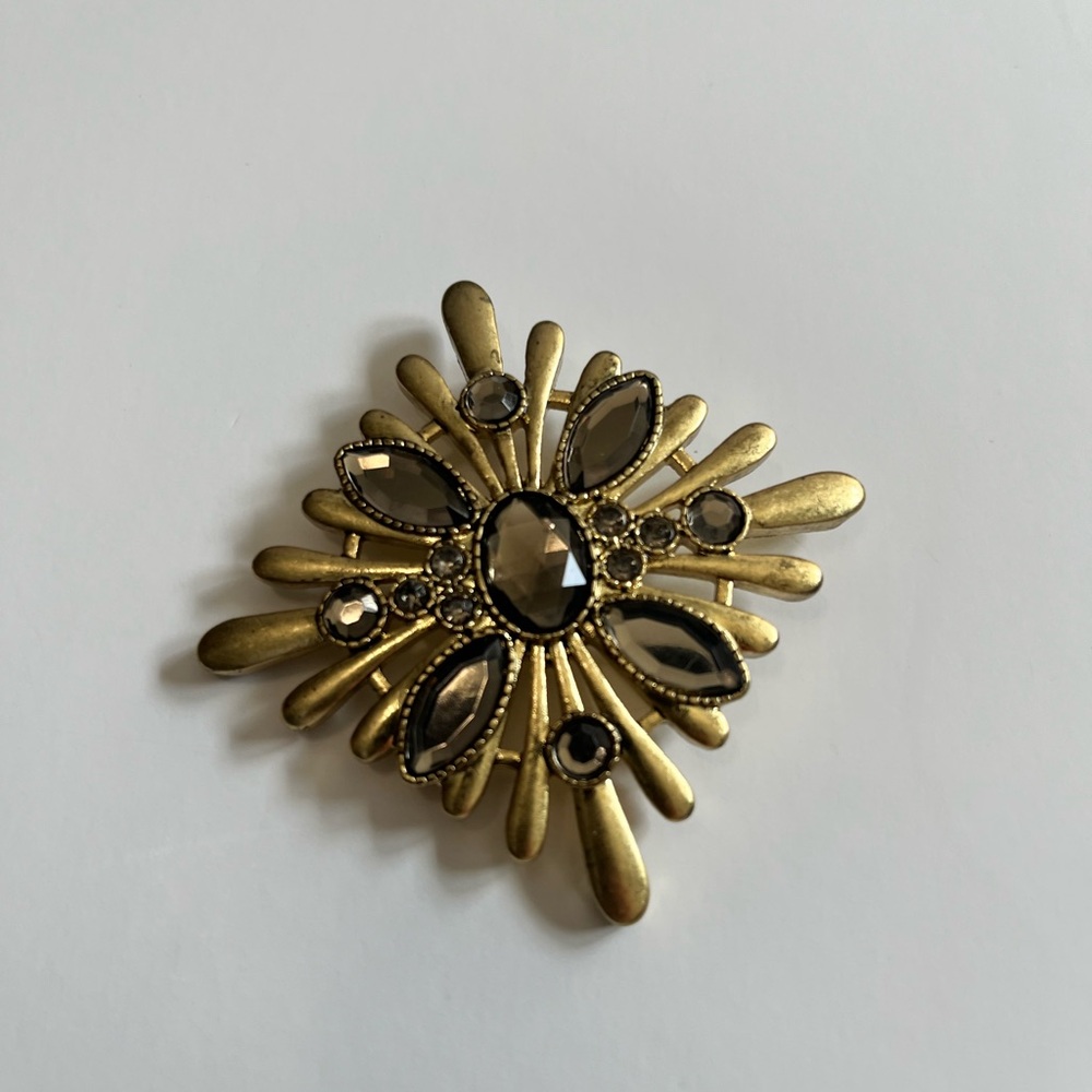 Lia Sophia gold pendant
